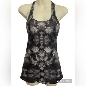 TNA ladies racer back athletic tank. EUC size small.